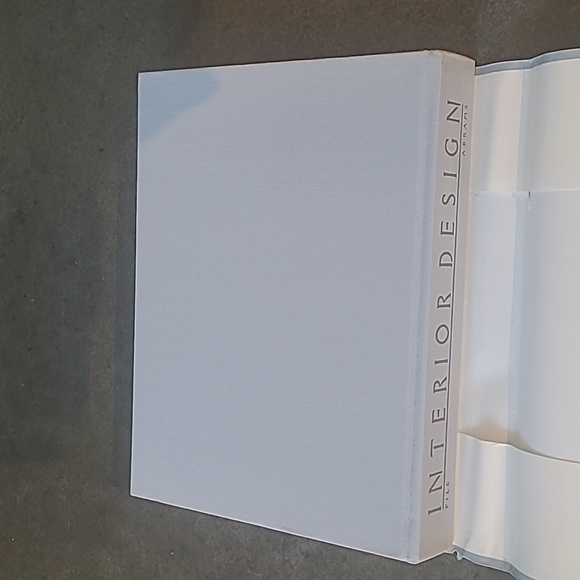 VINTAGE 1988 "INTERIOR DESIGN" COFFEE TABLE BOOK - Picture 4 of 10